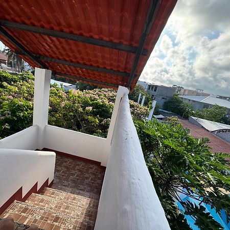 بويرتو أيورا The Galapagos Pearl B&B المظهر الخارجي الصورة