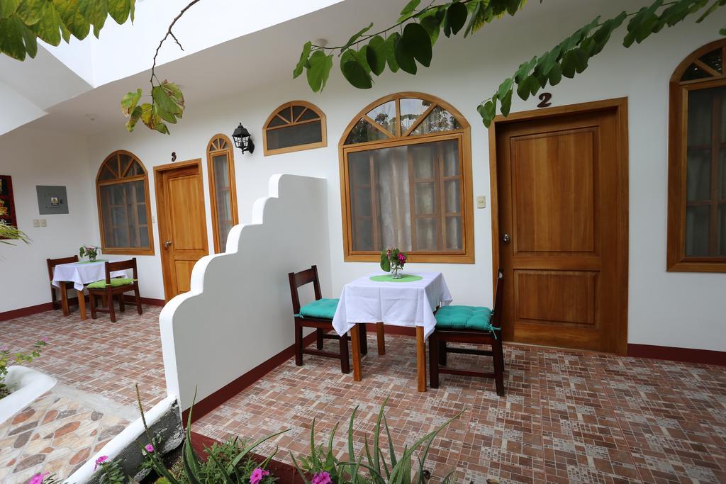 بويرتو أيورا The Galapagos Pearl B&B المظهر الخارجي الصورة