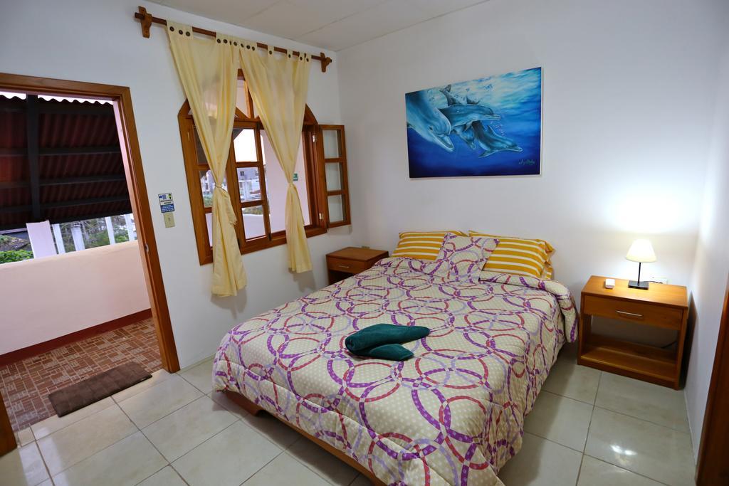 بويرتو أيورا The Galapagos Pearl B&B المظهر الخارجي الصورة